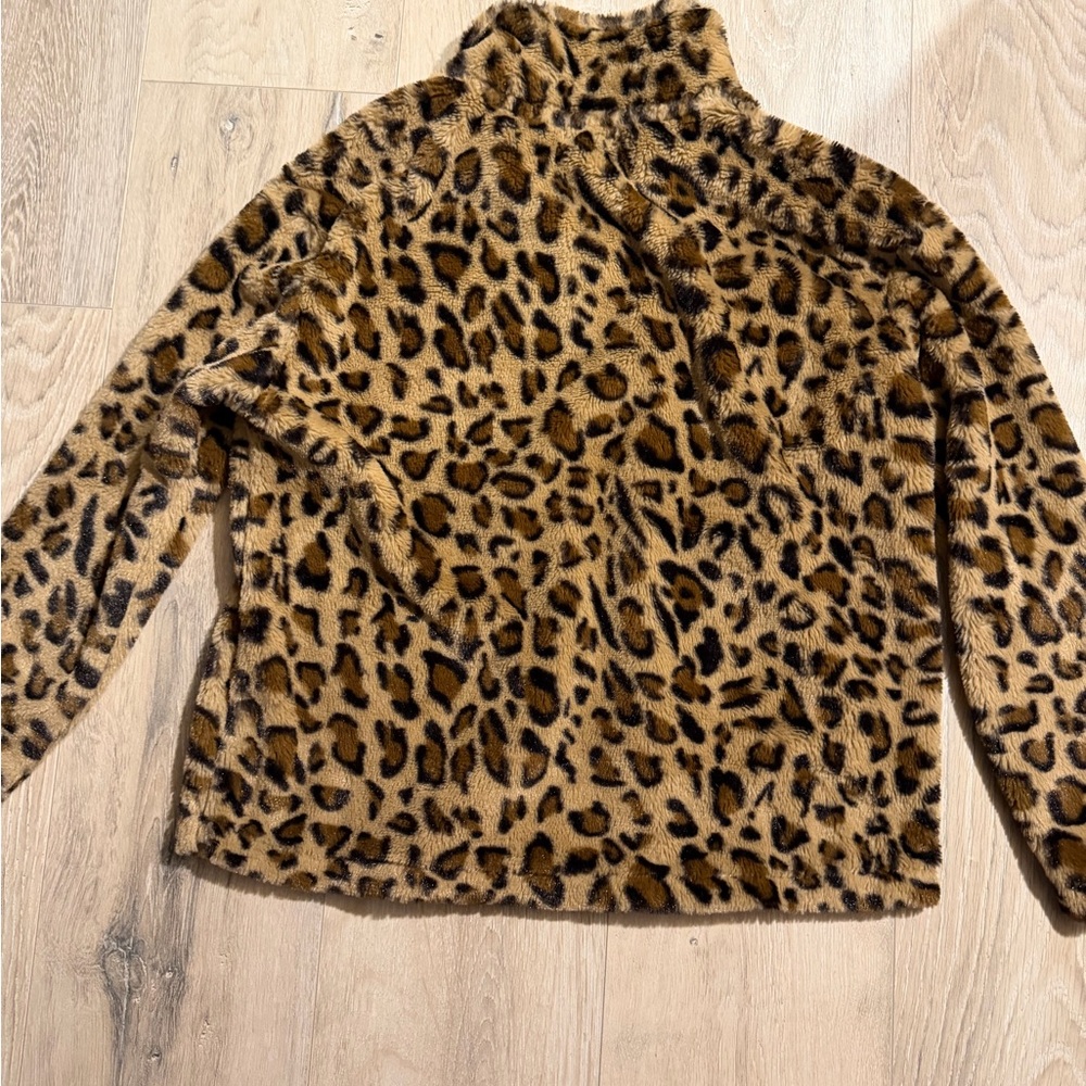 Leopard Print Fluffy Jacket - Picture 4 of 4